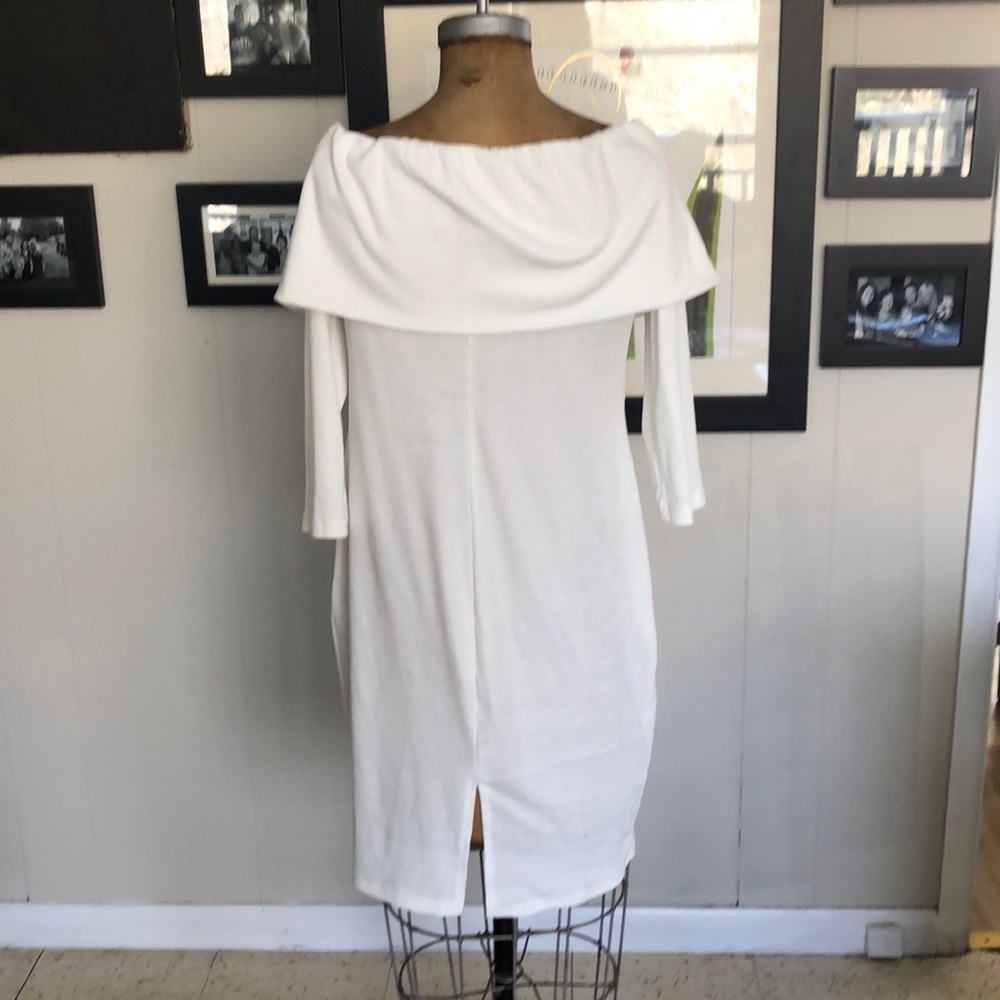 Dress - Picture 4 of 4